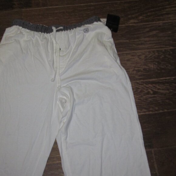Perry Ellis White and Gray Sweatpants - Picture 5 of 6